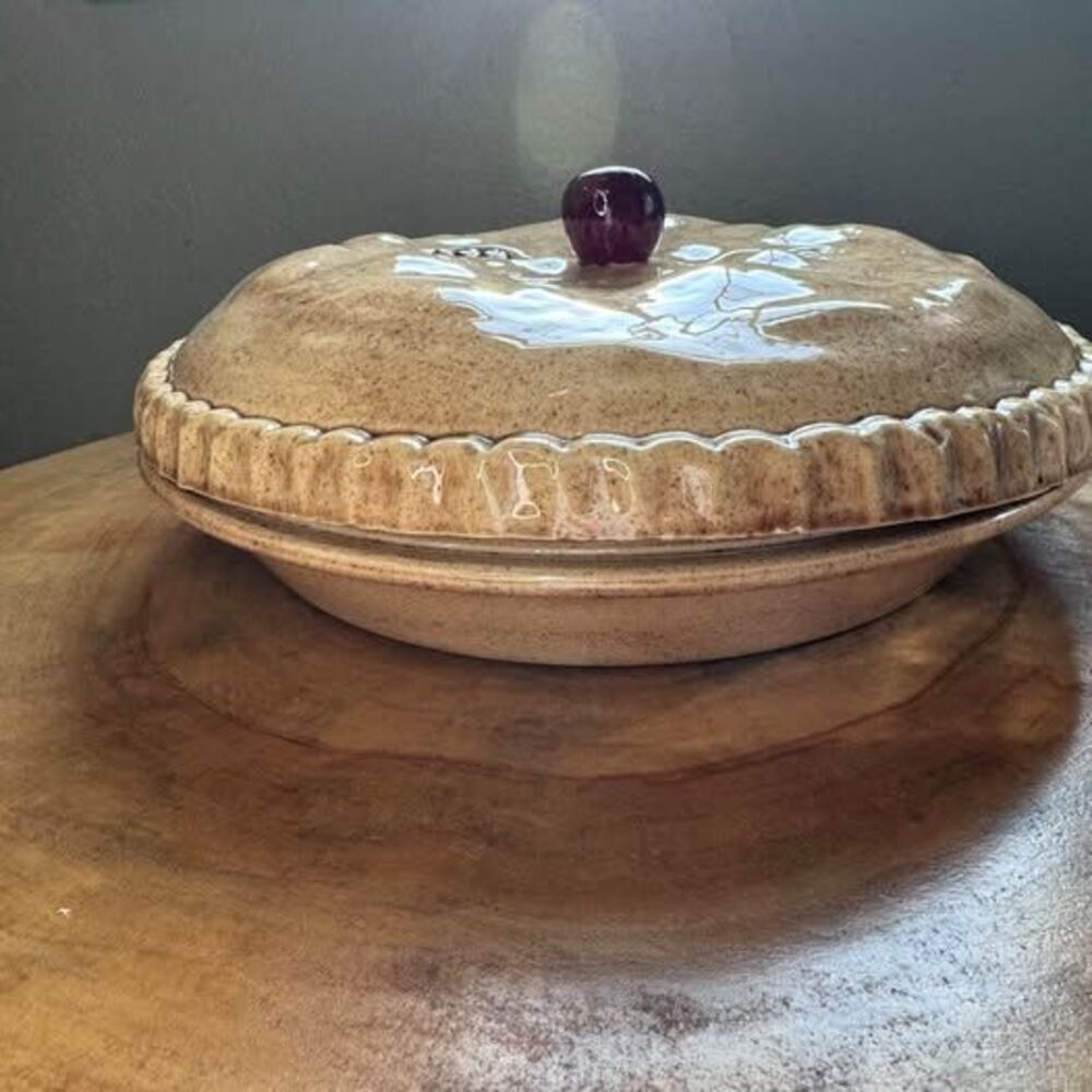 Vintage Cherry Pie Covered Keeper - Picture 4 of 10